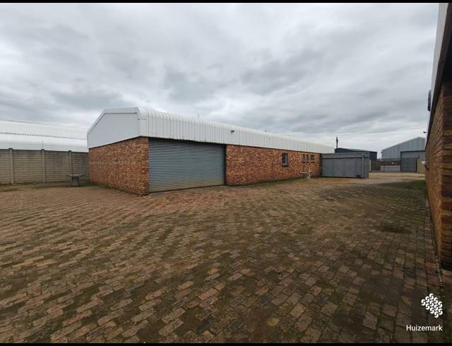 1,500M² BUILDING FOR SALE IN VAALPARK